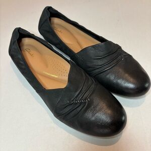 Clarks Rena Way Womens Flat‎ Black Leather US Size 8.5 M